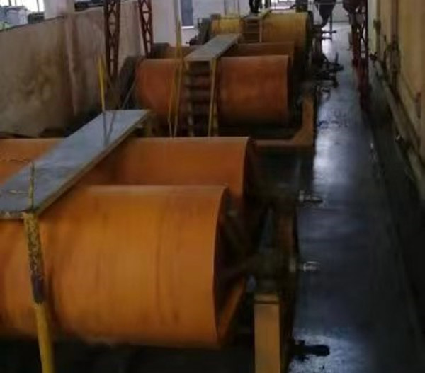 河南客戶使用博達(dá)臥式球磨機(jī)